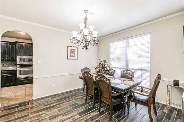 Building Photo - 210 Warbler Dr