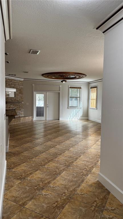 Building Photo - 1055 Tourmaline Dr