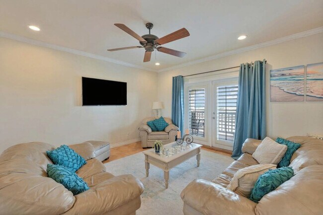 Building Photo - 660 Kara Dr