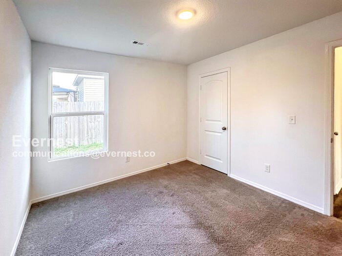 Building Photo - 5125 Red Fox Trl