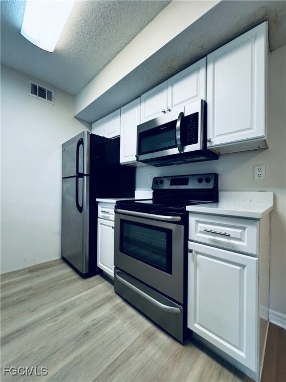 Building Photo - 12700 Equestrian Cir