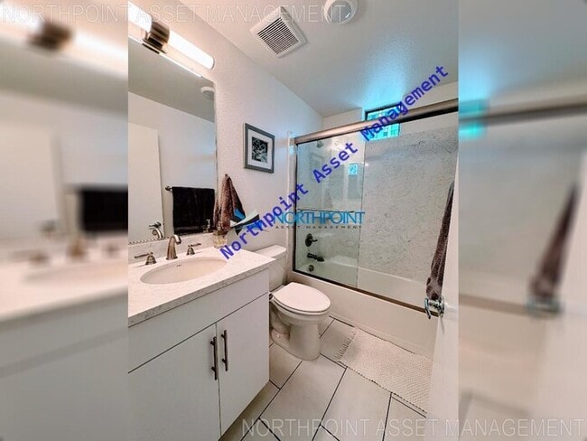 Building Photo - Fully Furnished 1-Bedroom Condo for Rent i...