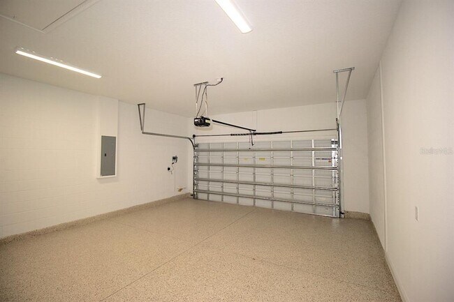 Building Photo - 20 Del Palma Dr