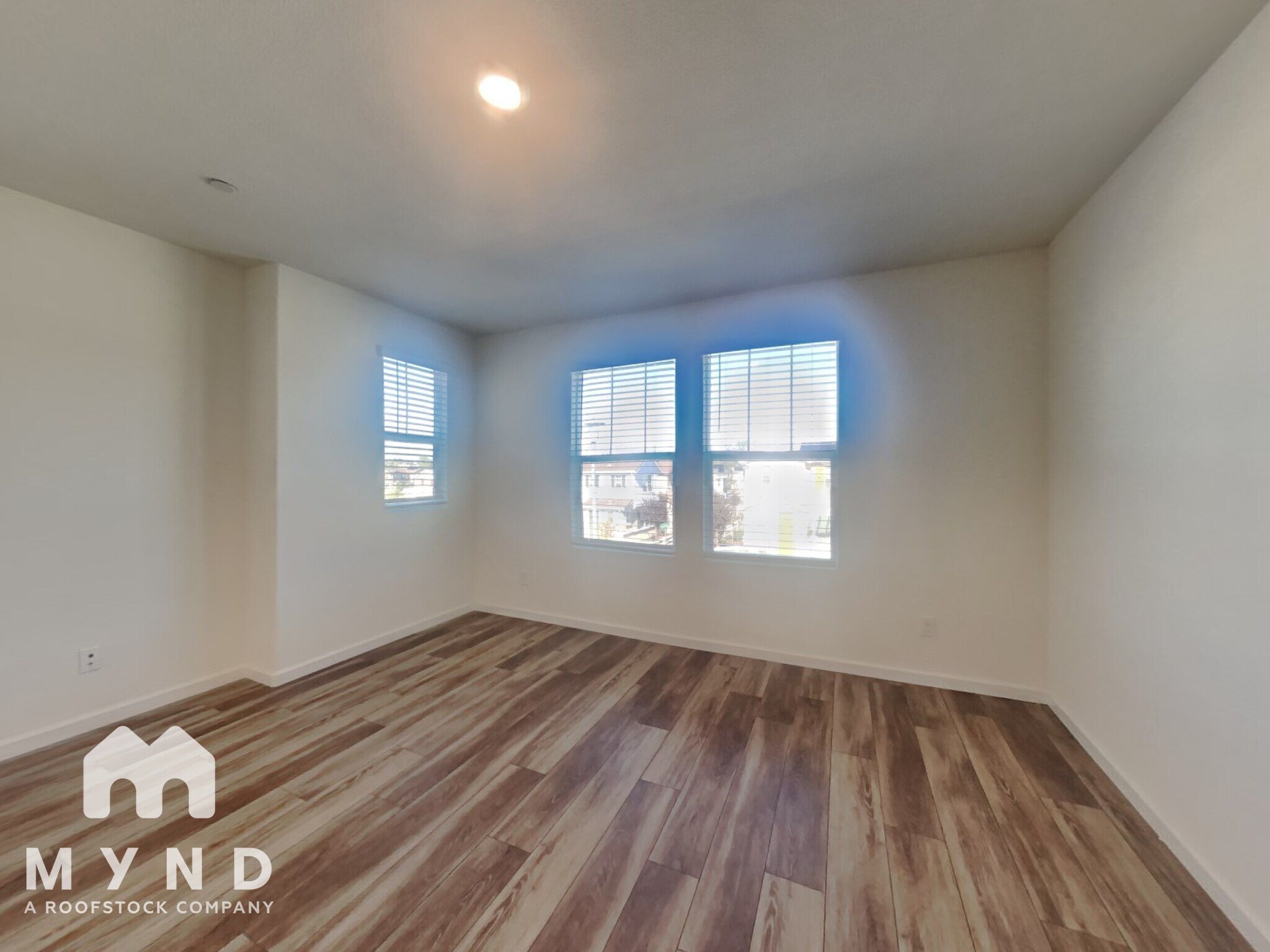 Building Photo - 7942 Pitcher St