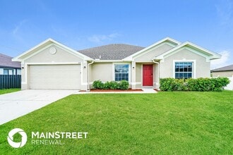 Building Photo - 1817 SW 12th Ln