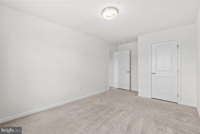 Building Photo - 109 Emperor Dr