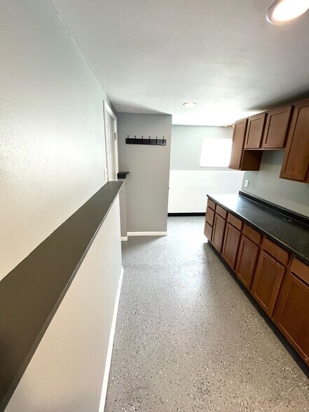 Building Photo - 3417 90th St