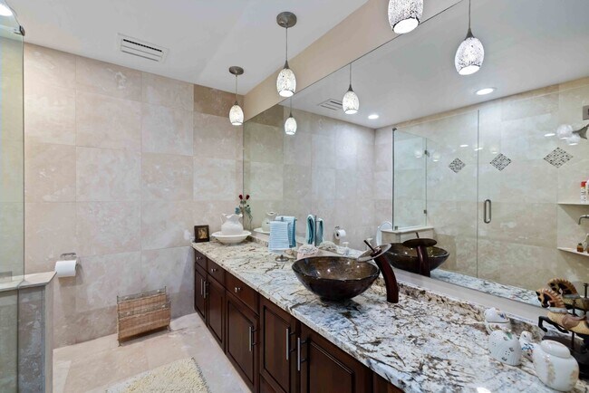 Building Photo - Luxury Golf Course Rental with private movie theater and ideal for entertaining large groups