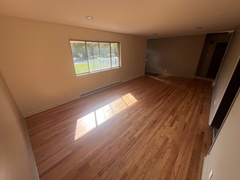 Building Photo - 7080 Millikin Rd