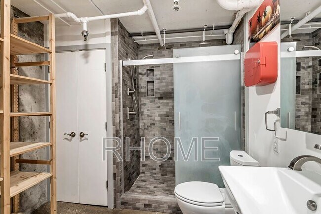 Building Photo - 230 E Broadway