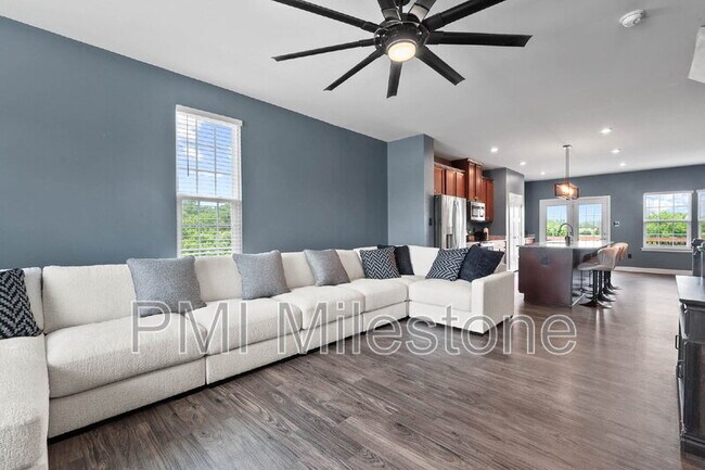 Building Photo - 367 Ontario Dr