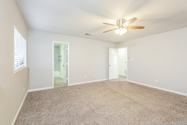 Building Photo - 9879 Highland Creek