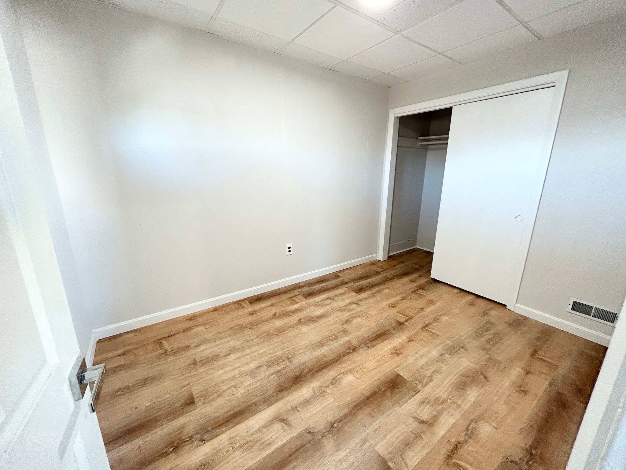 Building Photo - 102 Buttonwood St