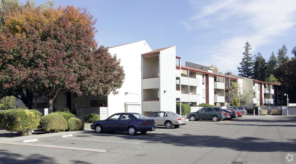 Oxford Parkside Apartments 1424 Wake Forest Dr Davis CA 95616