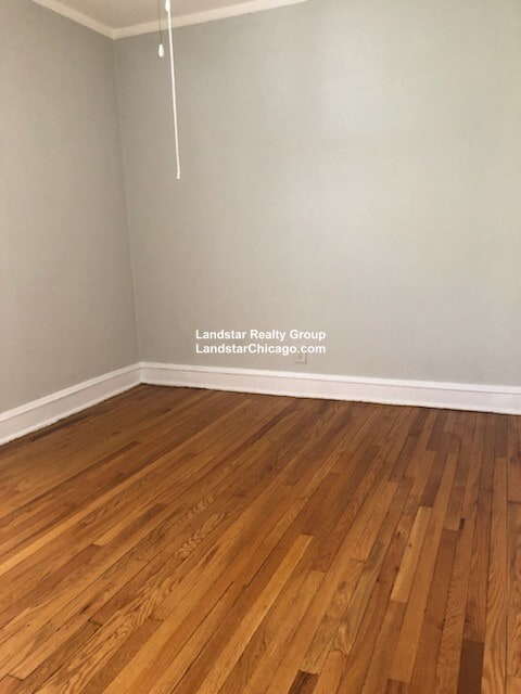 Building Photo - 736 Reba Pl