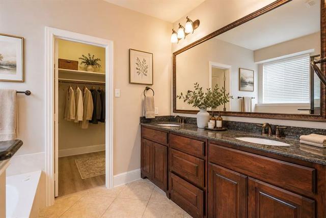 Building Photo - 4513 Oxbow Dr