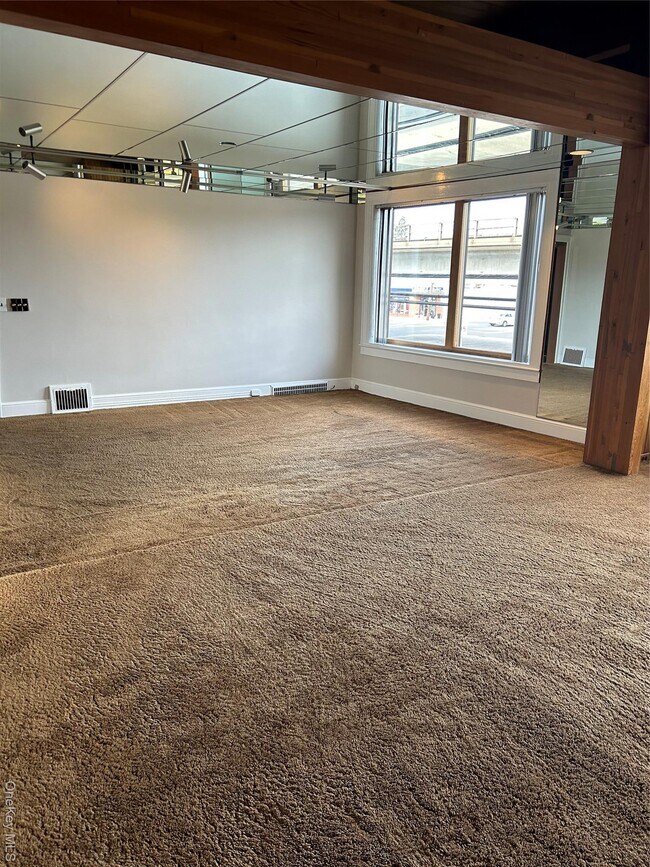 Building Photo - 125 W Hoffman Ave