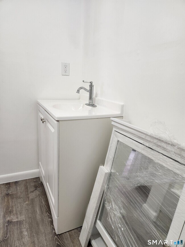 Building Photo - 202 Harral Ave