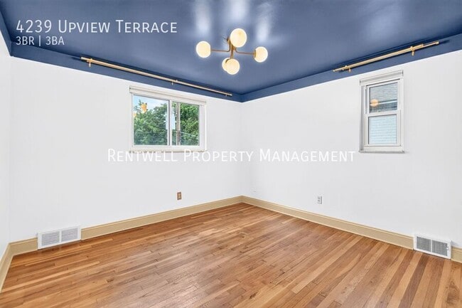 Building Photo - 4239 Upview Ter