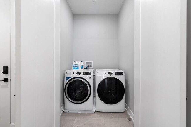 Building Photo - 1606 S Ashland Ave