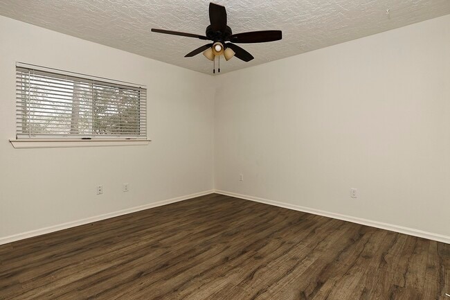 Building Photo - 30 Berryfrost Ln