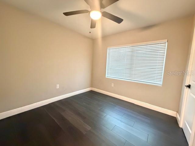 Building Photo - 704 W 11th Ave