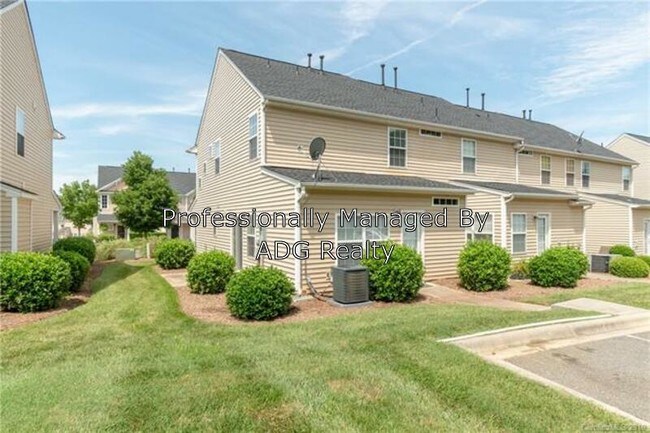 Building Photo - 17746 Caldwell Track Dr