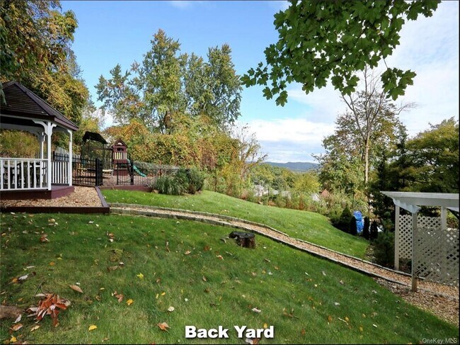 Building Photo - 239 Westside Ave