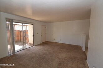 Building Photo - 1616 N Columbus Blvd