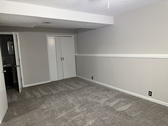 Building Photo - 3 Sharps Ct