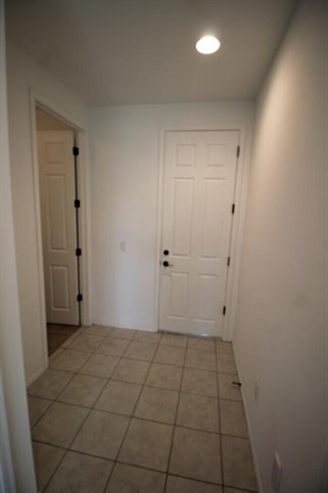 Building Photo - STUNNING 4-Bedroom + Den Home in Gladden Farms!!!!! SOLAR PANELS!!!