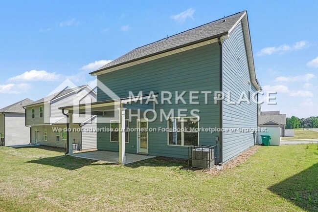 Building Photo - 254 W L Miller Dr