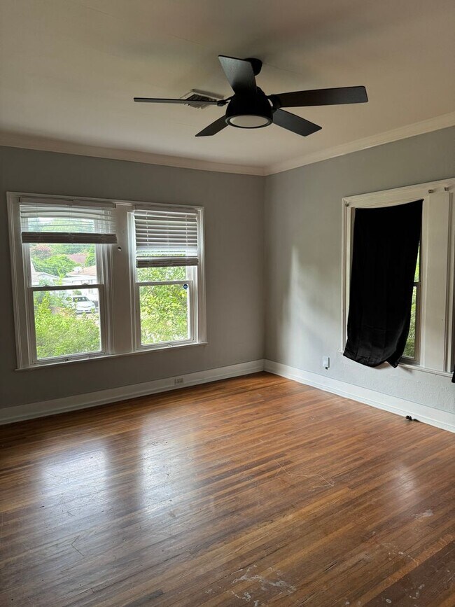 Building Photo - 2218 Yancey Ave