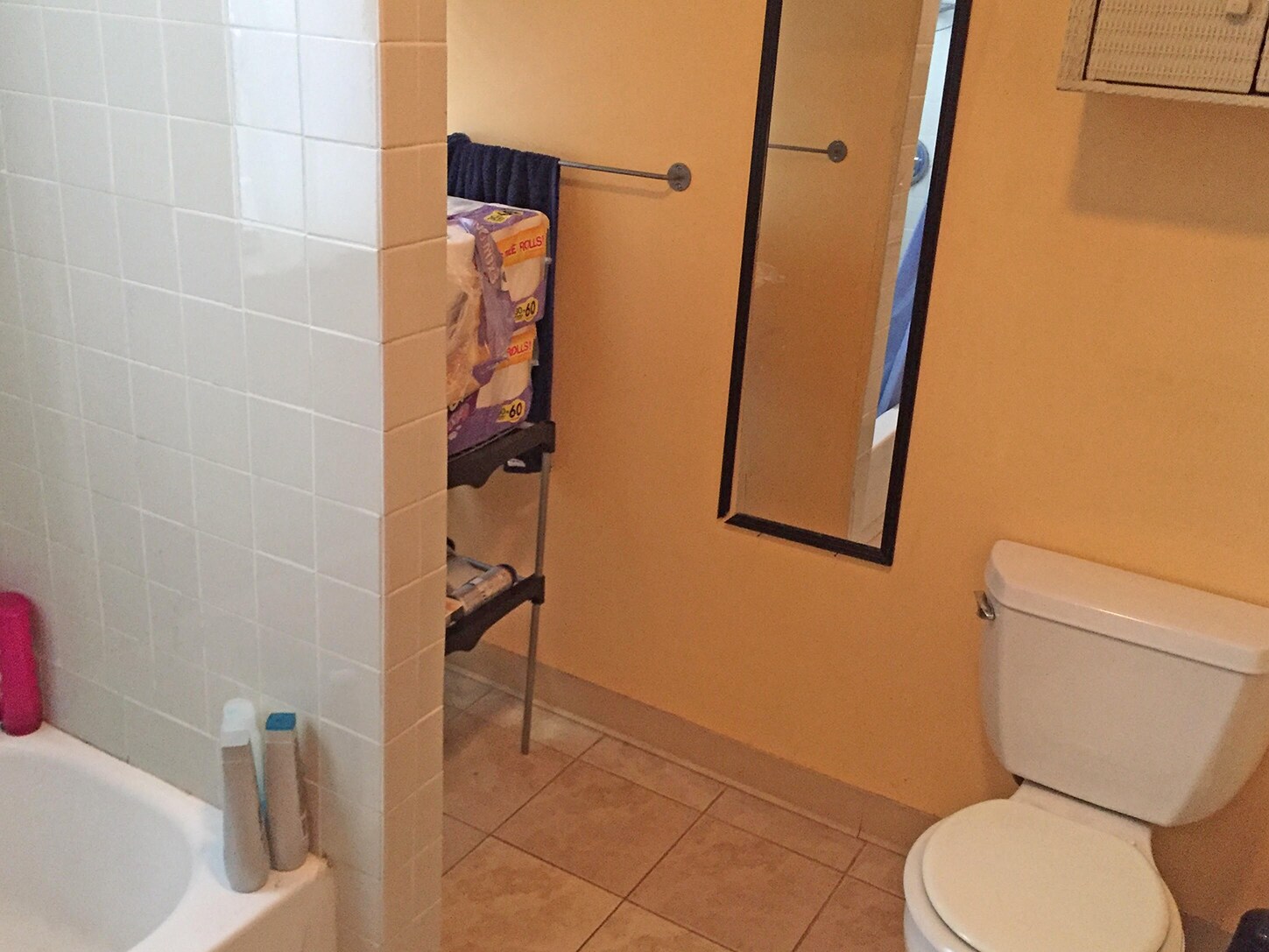 Building Photo - 10 Bucknam St