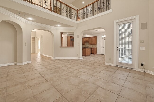 Building Photo - 2210 Bywater Dr