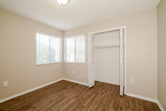 Building Photo - 1338 N Marcy Dr