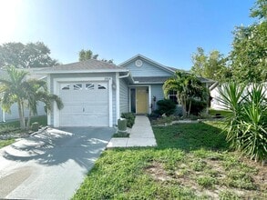 Building Photo - Two bedroom and two bathroom house with ac...