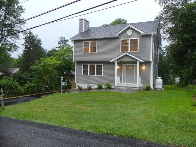 Building Photo - 7 Crest Dr