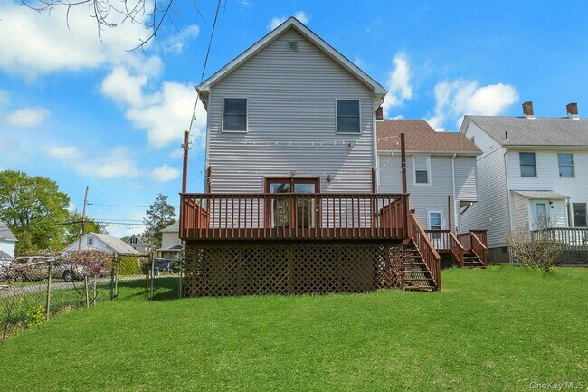 Building Photo - 22 Firth St