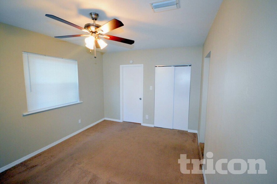 Building Photo - 7707 Silver Oak Ln