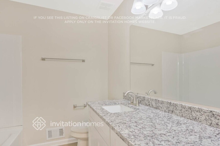Building Photo - 417 Rockborough Terrace