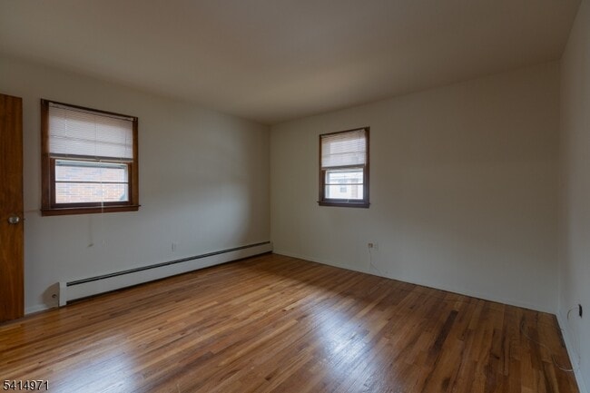 Building Photo - 318 Kennedy Dr