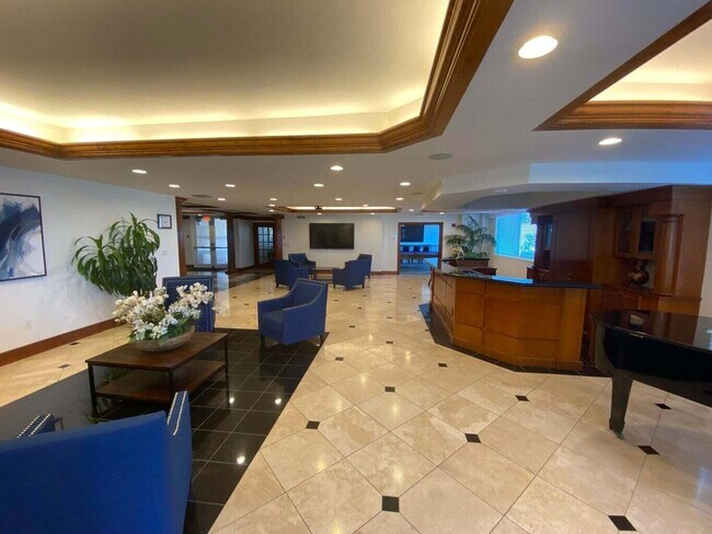 Building Photo - 1801 N Flagler Dr