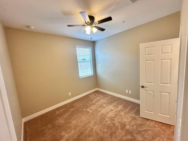 Building Photo - 28394 N 132nd Ave.