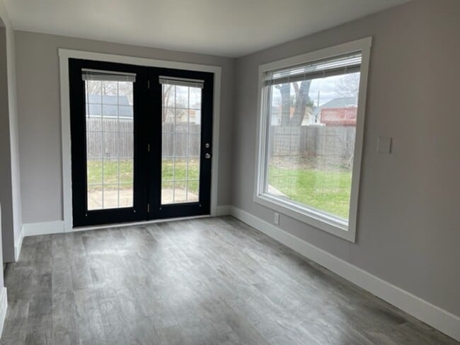 Building Photo - Spacious 4-Bedroom Home in Kentwood – Minutes from Grand Rapids