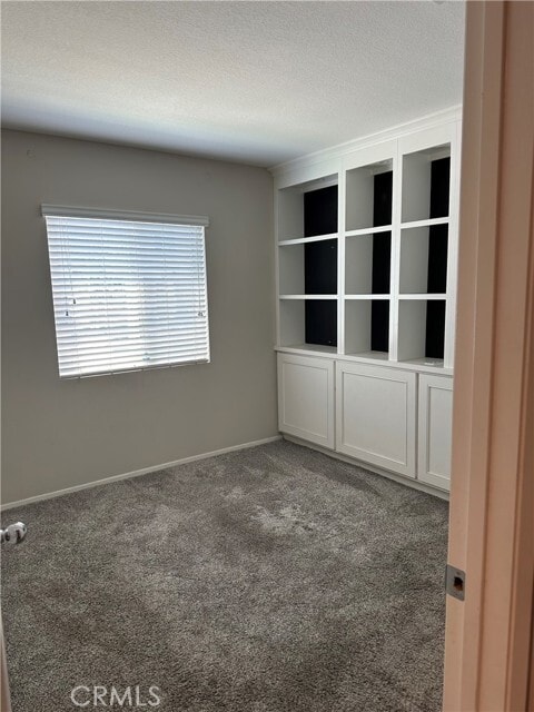 Building Photo - 29334 Linden Pl
