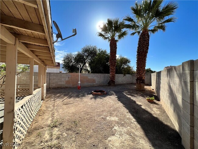 Building Photo - 5757 Yerington Ave