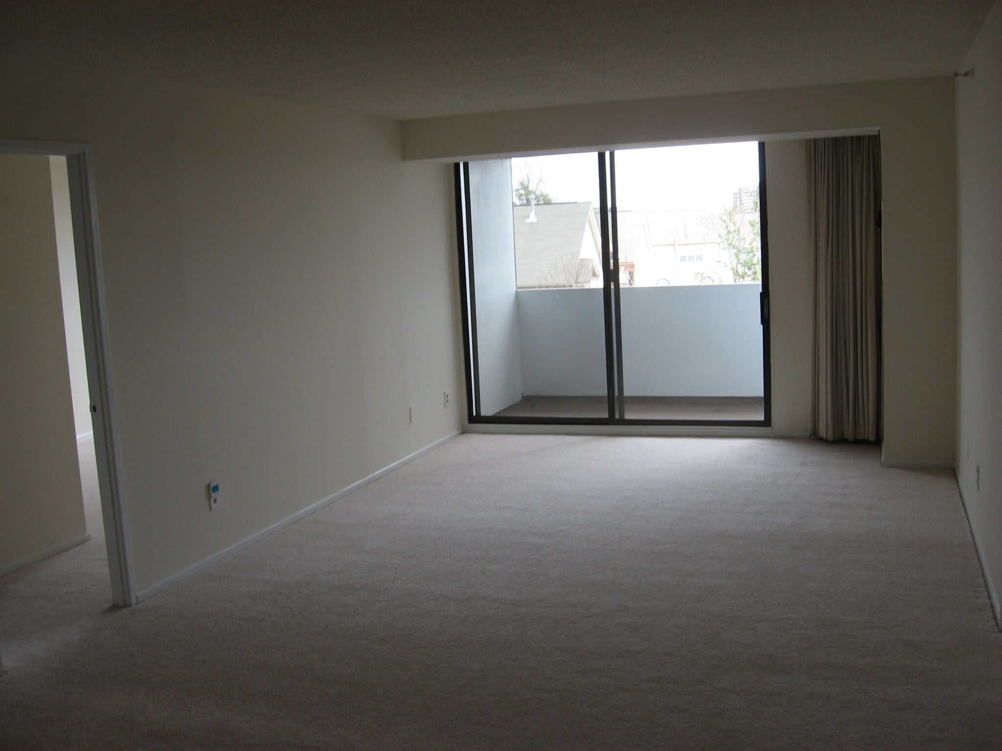 Building Photo - 5911 Edsall Rd., APT #705