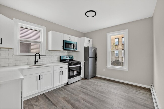 Building Photo - 107 Brown Pl