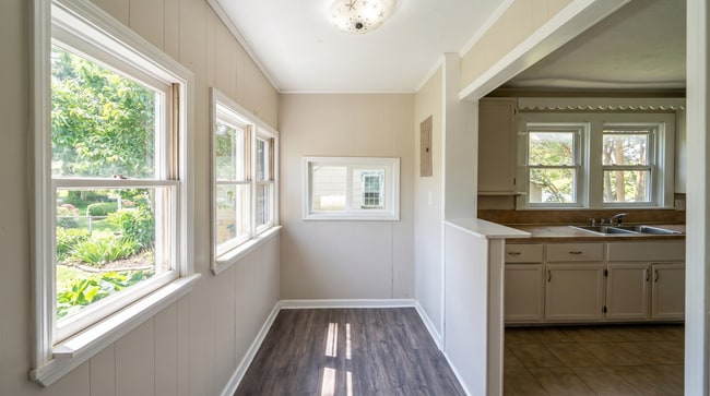 Building Photo - Affordable 2 Bedroom Home in Convenient Lenoir Location